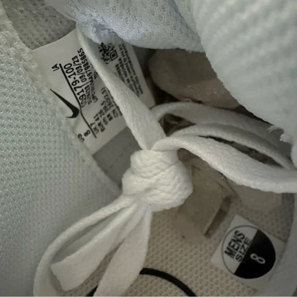 Nike Court Royal 2 size 8 White and Black mid-Top Sneakers Classic Design - Picture 9 of 9